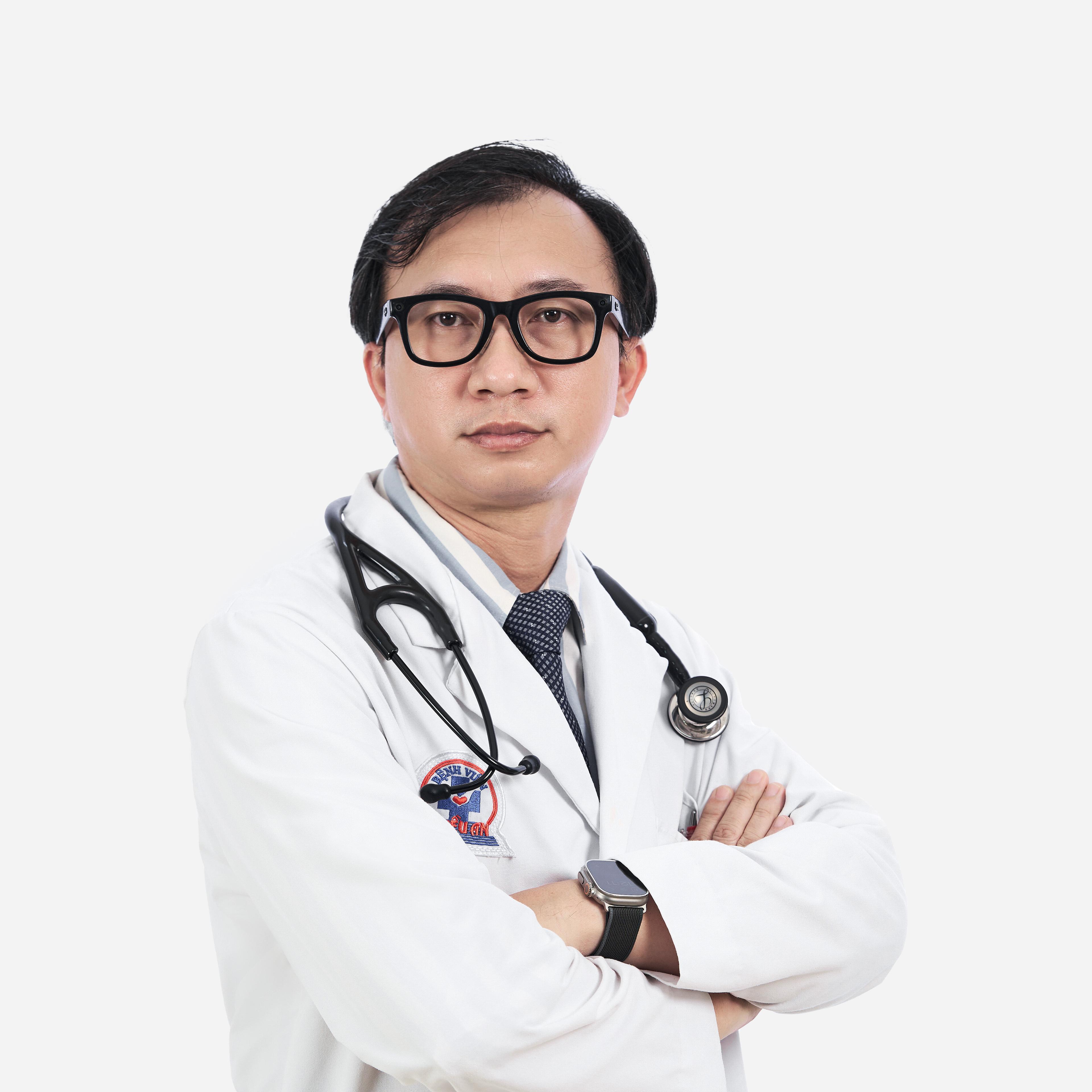 HOÀNG XUÂN TRIỀU